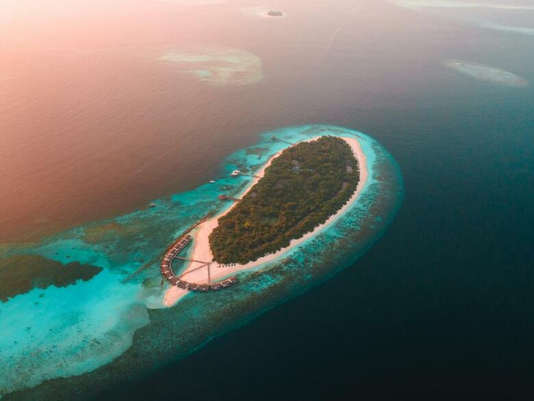 Hotel Reethi Beach Resort