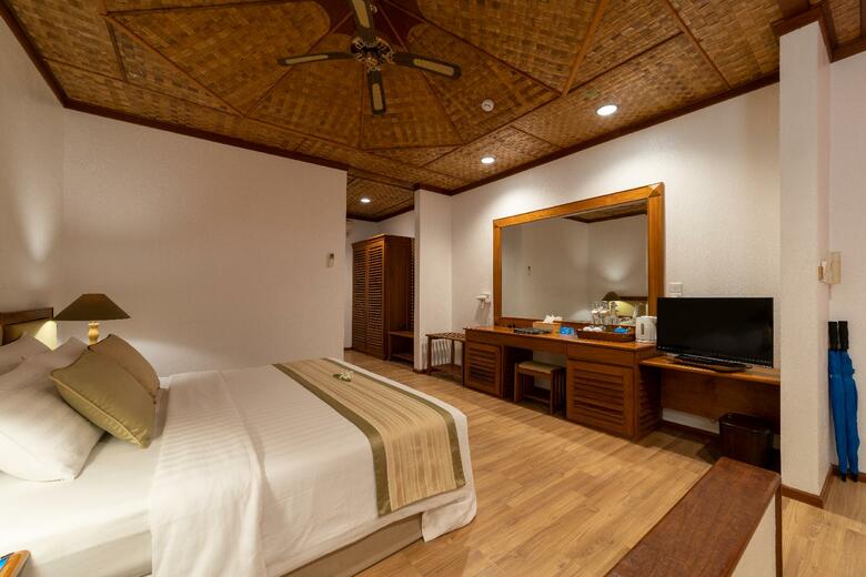 Hotel Bandos Island Resort & Spa