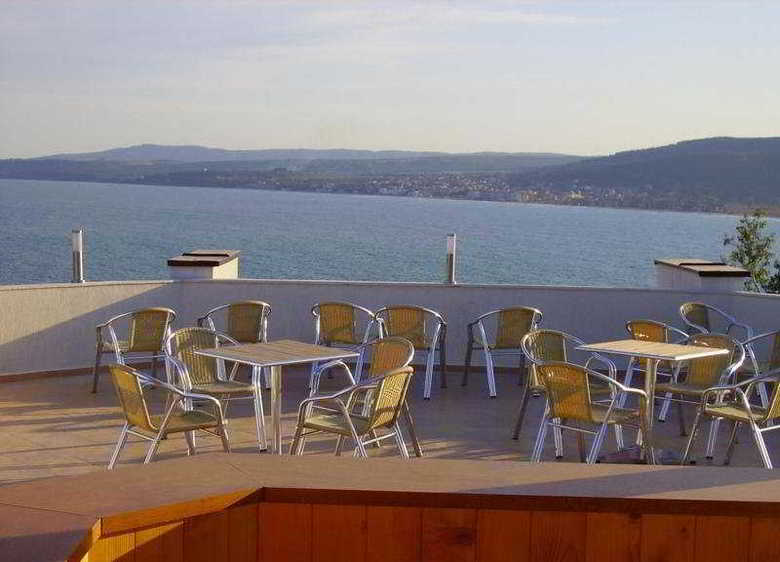 Hotel Vemara Club