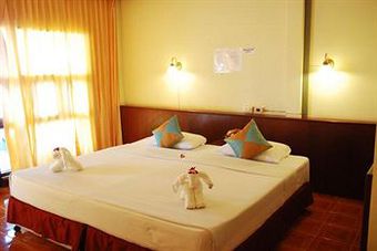 Hotel Kinnaree Resort