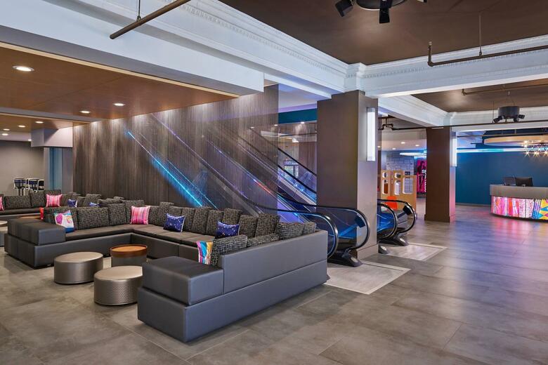 Hotel Aloft Houston Downtown