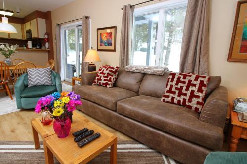 Woods Resort Unit V4