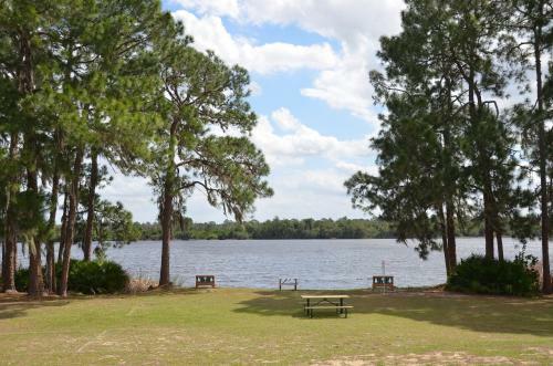 Lake Magic Cottage 3
