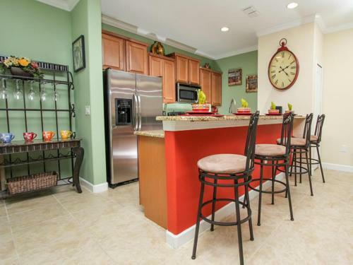 Villa Majesty Palm Townhome 8932