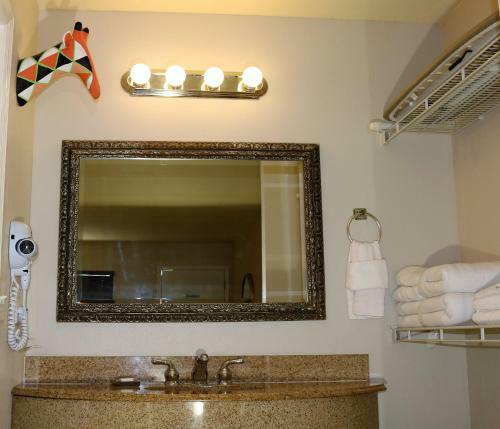 Motel Monte Carlo Inn- Near Disney