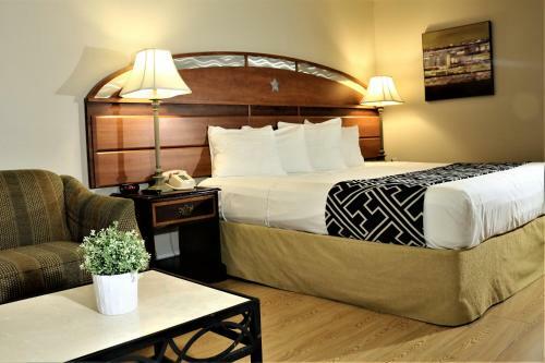 Motel Monte Carlo Inn- Near Disney