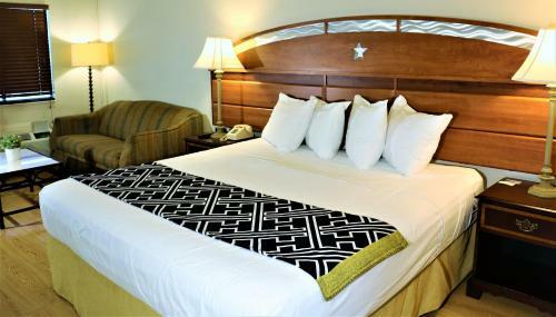 Motel Monte Carlo Inn- Near Disney