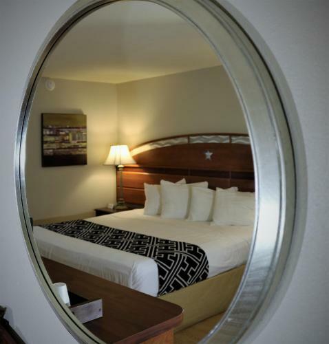 Motel Monte Carlo Inn- Near Disney