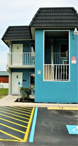 Motel Monte Carlo Inn- Near Disney