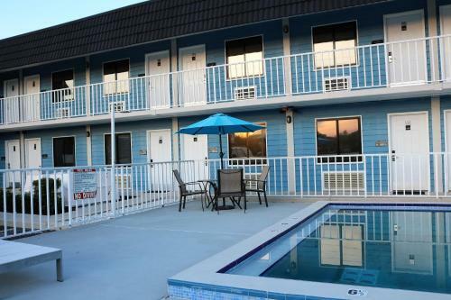 Motel Monte Carlo Inn- Near Disney