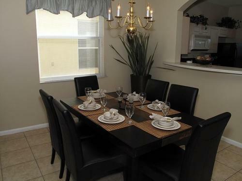 Villa 8008 King Palm Windsor Palms