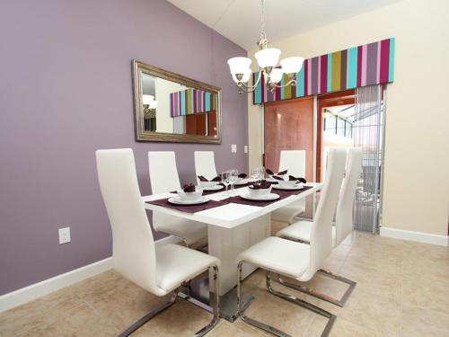 Villa Candy Palm Townhome 8929