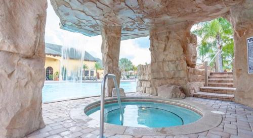 Candy Palm Villa 8879