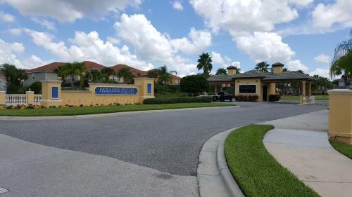 Great Getaway Home In A Luxury Resort