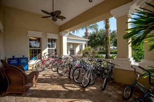 Spacious 4 Bed Pool Home Near Disney In Gated Resort
