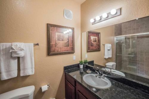 Beautiful Tuscana Resort 3 Bedroom 2 Bath Condo
