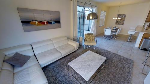 Aco Bella Vida Resort 4 Bedroom Townhome With Pool (1608)