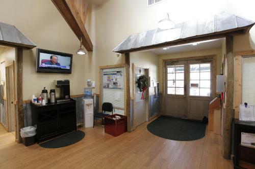 Sherwood Forest Premium Loft Cottage 11