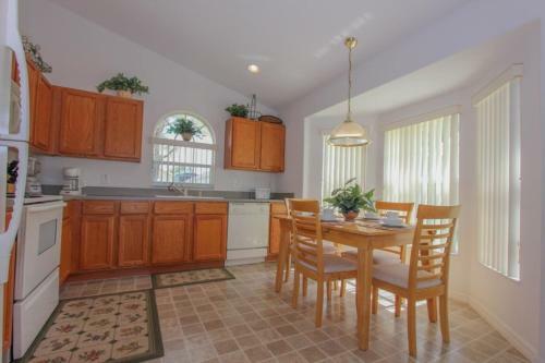 Santee Vill 8102