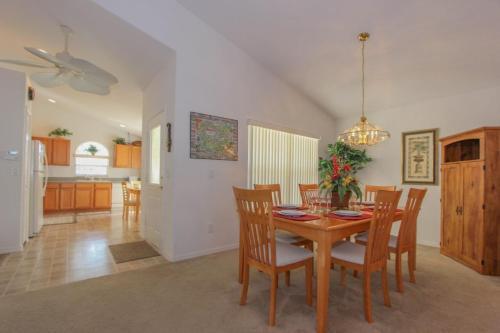 Santee Vill 8102