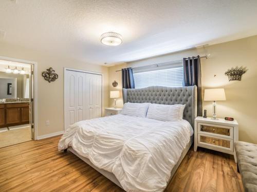 Fantastic 4 Bedroom 3 Bath Town Home With Private Pool
