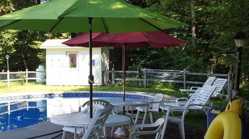 White Mountain Motel And Cottages