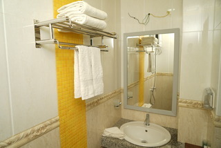 Hotel Surfview Raalhugandhu