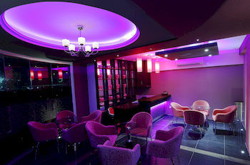 Hotel Surfview Raalhugandhu