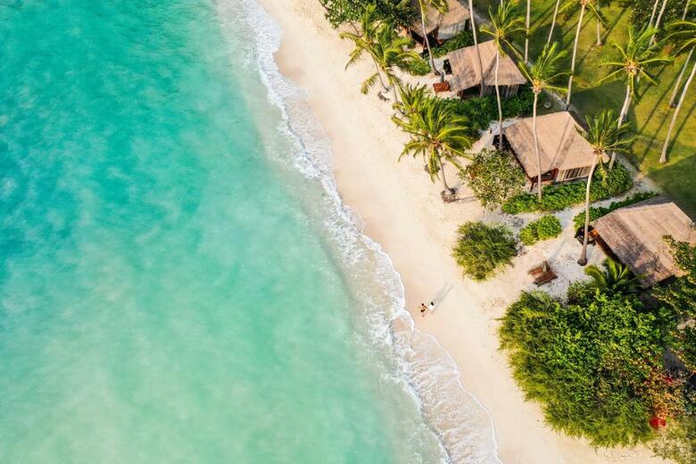 Hotel Haadtien Beach Resort