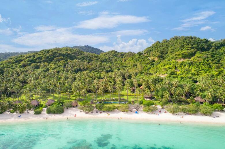 Hotel Haadtien Beach Resort