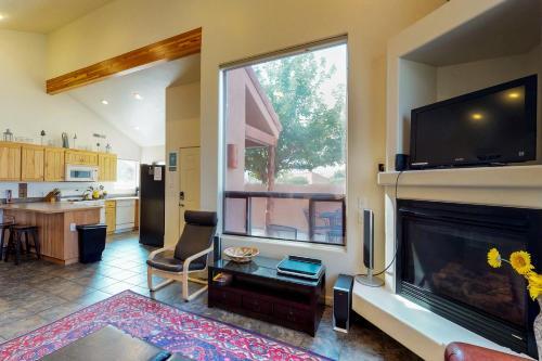 Rim Village Q4