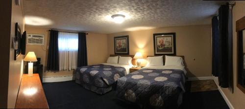 Moonlite Motel