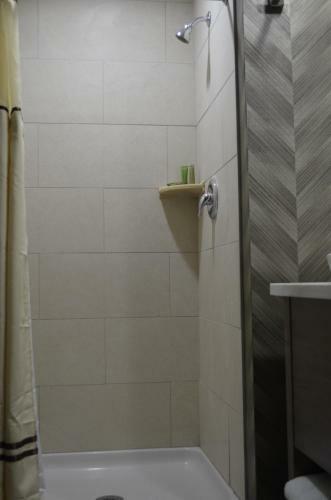 Motel Aarya Hotel By Niagara Fashion Outlets