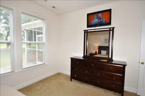 1614 Tanglewood Townhouse