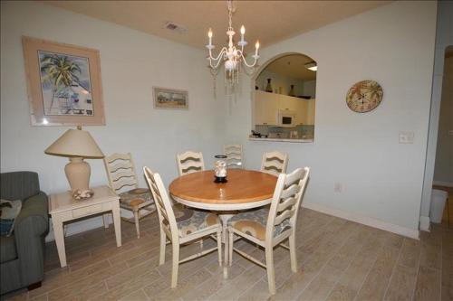 Apartamento 213 River Crossing Condo