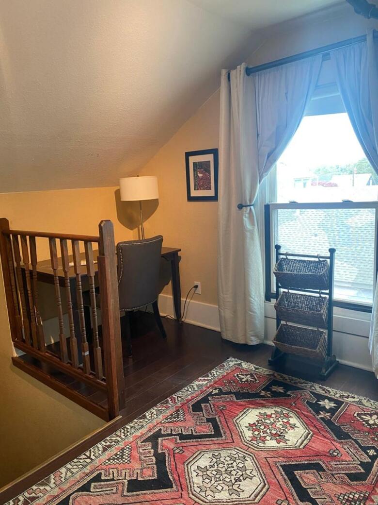 Bed & Breakfast Balcony Guest House