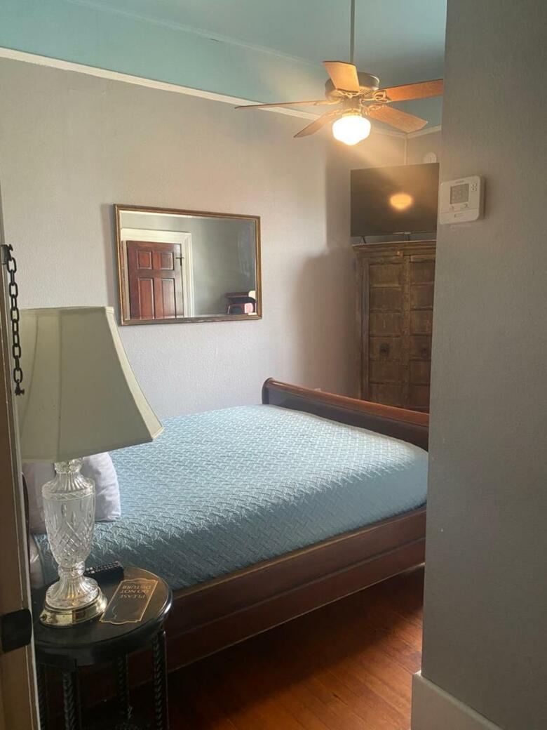 Bed & Breakfast Balcony Guest House