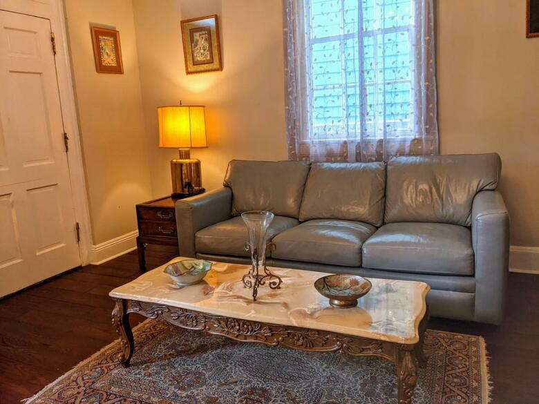 Bed & Breakfast Balcony Guest House