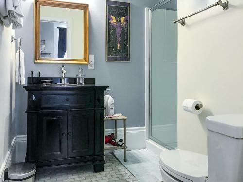 Hostal Blue60 Guest House