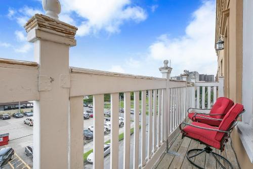 Aparthotel Luxury 4br Condo In Downtown By Hosteeva