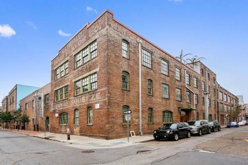 Apartamento Two-bedroom, Two-bath Industrial Apt In Nola C.b.d.