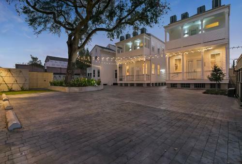 Apartamentos Luxury 3br On Carondelet By Hosteeva