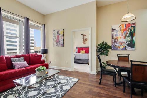 Apartamento Couples Getaway Rooftop Walk Everywhere 2bdr