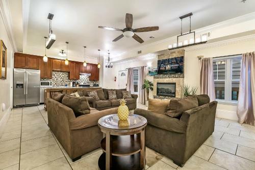 Apartamento Spacious 4br City Condo Steps From St Charles Ave