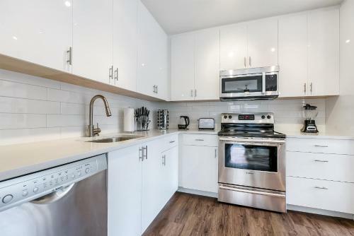 Apartamentos California Building By Hosteeva