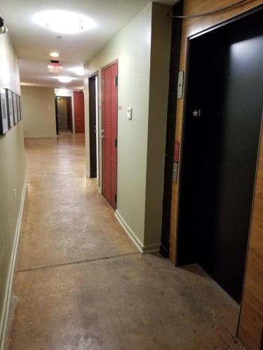 Apartamento Two-bedroom, Two-bath Industrial Apt In Nola C.b.d.