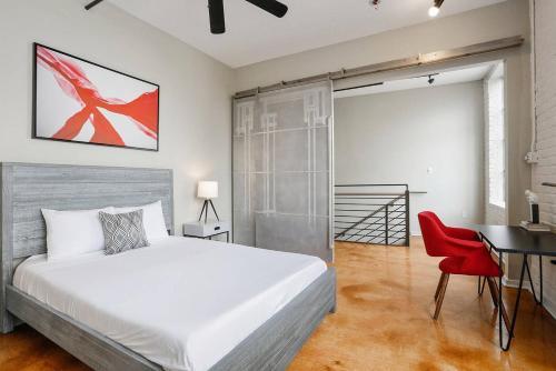Apartamento Three-bedroom, Two-bath Industrial Apt In Nola C.b.d.