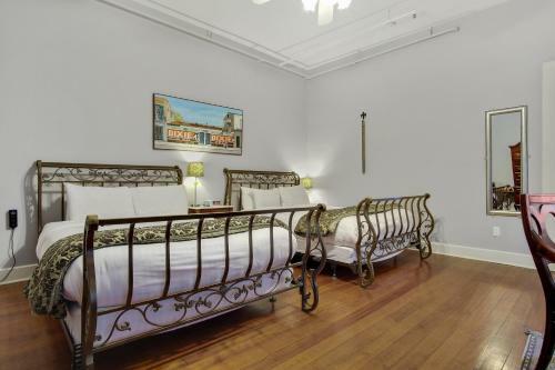 Hotel Rathbone Mansions New Orleans