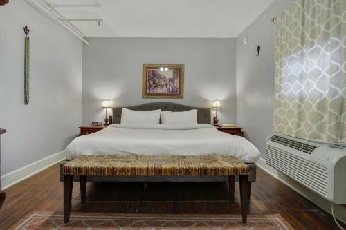 Hotel Rathbone Mansions New Orleans