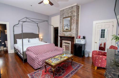 Hotel Rathbone Mansions New Orleans